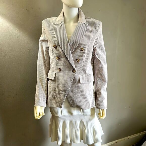 Maison d’ Amèlie Seersucker Blazer - Picture 2 of 8